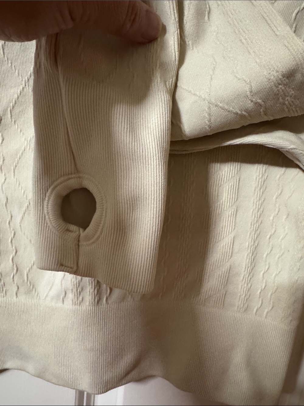 JoyLab Cream Cropped Cable-Textured Crew Fitted Top - Picture 5 of 11